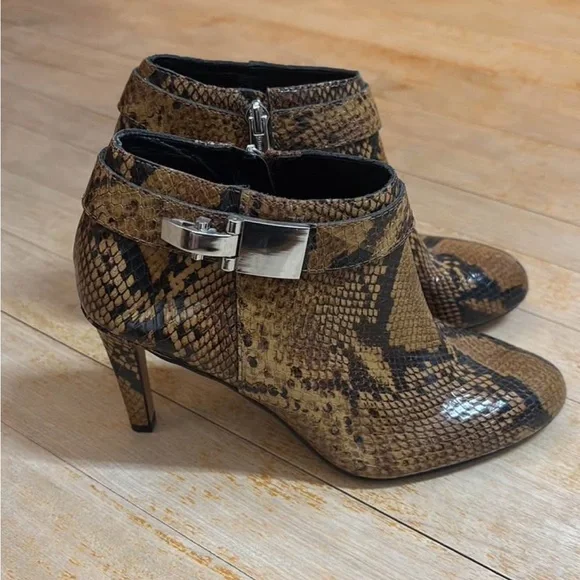 Vince Camuto Tan Snake Print Leather Ankle Booties - Picture 10 of 12